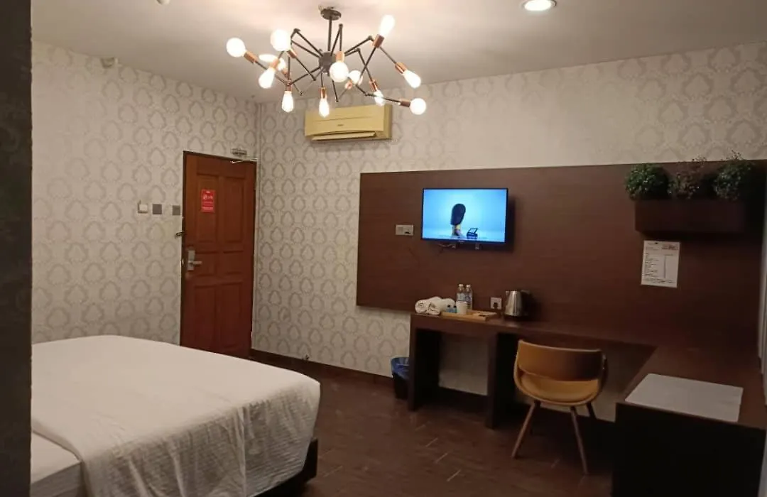 Raintree Boutique Hotel-1